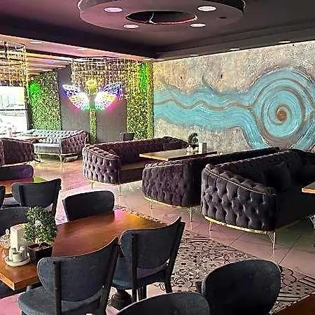 Grand Niki & Hotel 4*